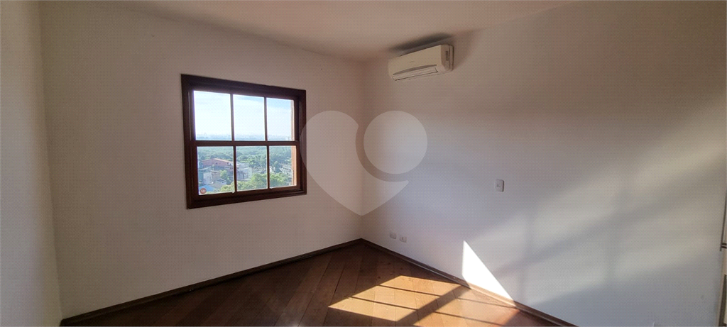 SOBRADO em CASA VERDE