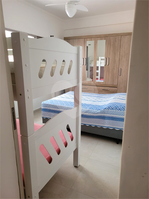 Apartamento á venda na Praia Grande - 1 dormitório na Vila Guilhermina