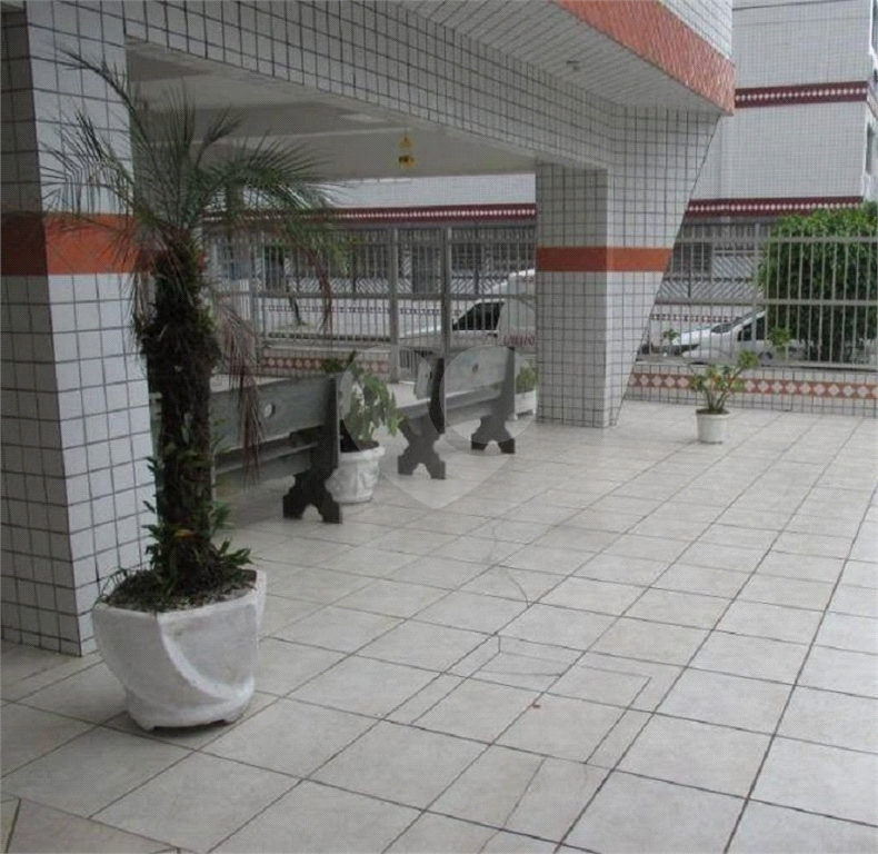 Apartamento á venda na Praia Grande - 1 dormitório na Vila Guilhermina