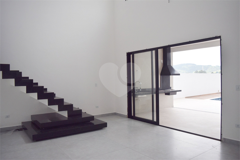 Casa à venda com 4 quartos, 305m² - Foto 15