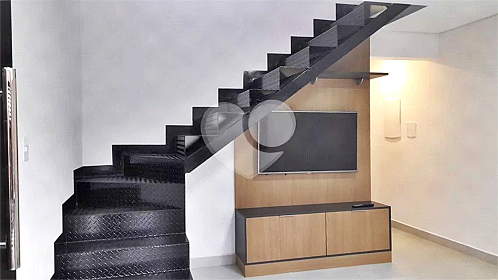 Sobrado à venda com 2 quartos, 213m² - Foto 3