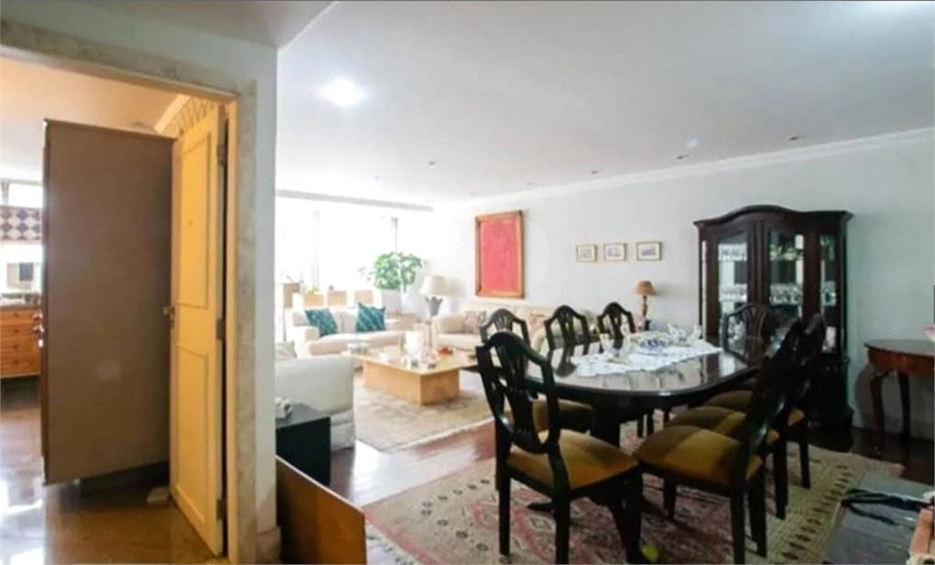 APARTAMENTO em ITAIM BIBI