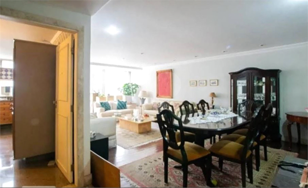 APARTAMENTO em ITAIM BIBI