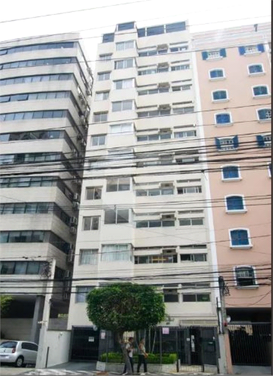 APARTAMENTO em ITAIM BIBI