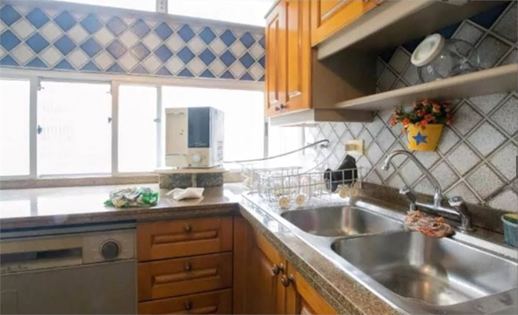 APARTAMENTO em ITAIM BIBI