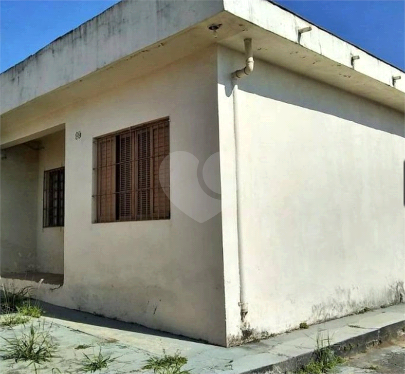 Casa à venda com 2 quartos, 120m² - Foto 14