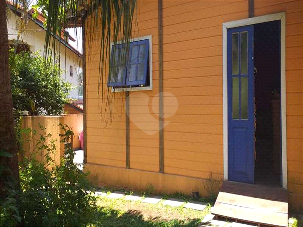 Casa de Condomínio à venda com 4 quartos, 222m² - Foto 8