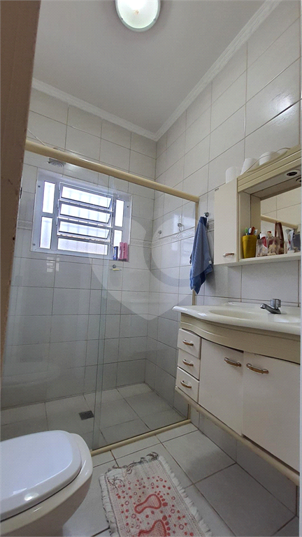 Maravilhosa casa de esquina com 300m² localizada no Balneário Flórida