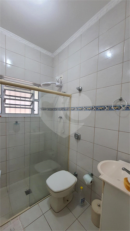 Maravilhosa casa de esquina com 300m² localizada no Balneário Flórida