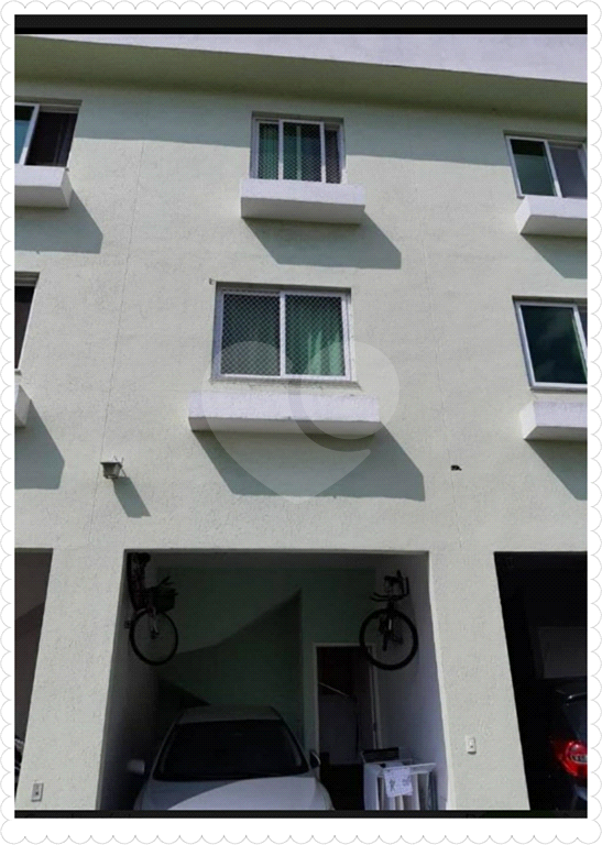 linda casa reformada em condomínio!!!