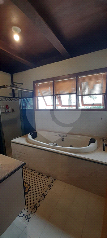 Casa de Condomínio à venda com 3 quartos, 250m² - Foto 21