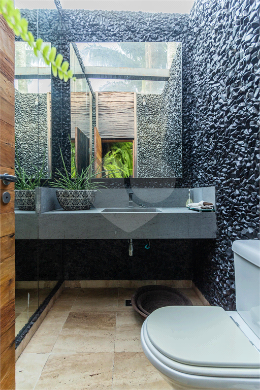 CASA À VENDA COM 4 QUARTOS, PISCINA AQUECIDA NO CITY BOAÇAVA.