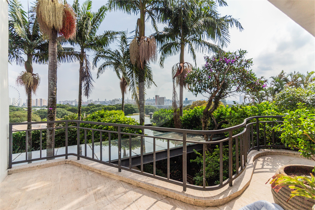 CASA À VENDA COM 4 QUARTOS, PISCINA AQUECIDA NO CITY BOAÇAVA.