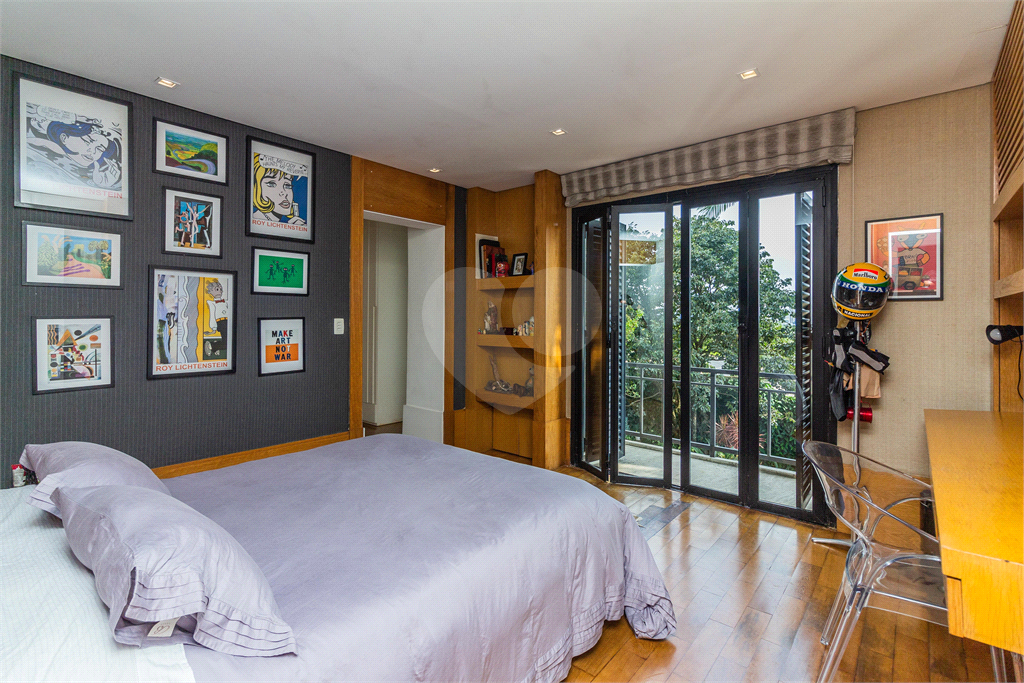 CASA À VENDA COM 4 QUARTOS, PISCINA AQUECIDA NO CITY BOAÇAVA.