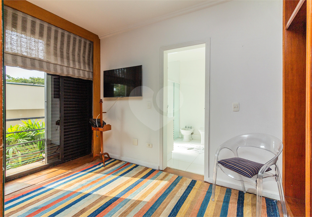 CASA À VENDA COM 4 QUARTOS, PISCINA AQUECIDA NO CITY BOAÇAVA.