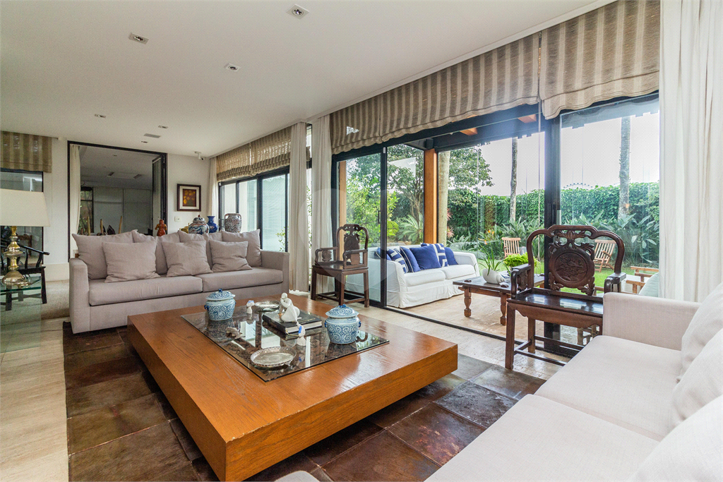 CASA Á VENDA COM 4 QUARTOS, PISCINA AQUECIDA, ESPAÇO GOURMET NO CITY BOAÇAVA.