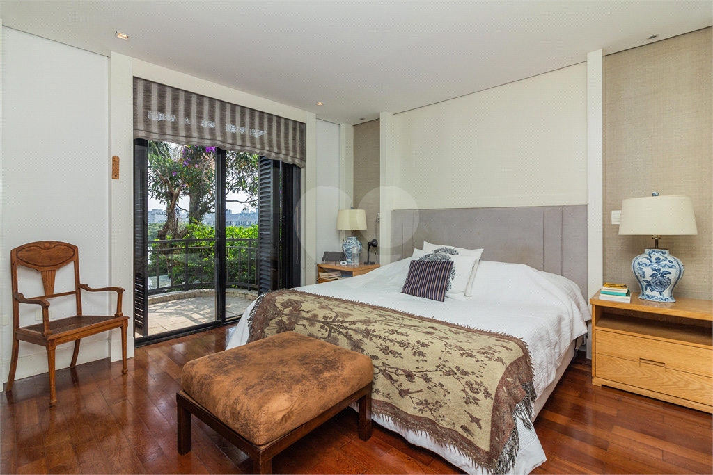 CASA Á VENDA COM 4 QUARTOS, PISCINA AQUECIDA, ESPAÇO GOURMET NO CITY BOAÇAVA.