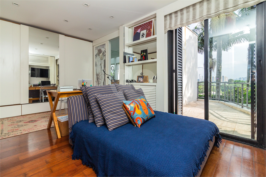 CASA Á VENDA COM 4 QUARTOS, PISCINA AQUECIDA, ESPAÇO GOURMET NO CITY BOAÇAVA.