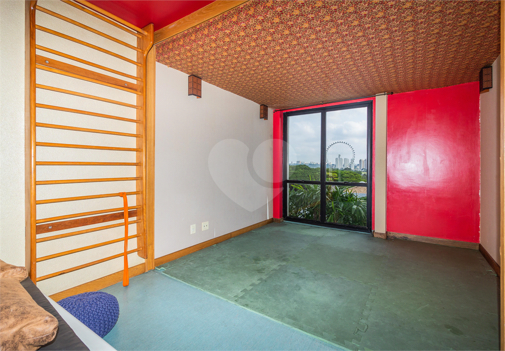 CASA Á VENDA COM 4 QUARTOS, PISCINA AQUECIDA, ESPAÇO GOURMET NO CITY BOAÇAVA.