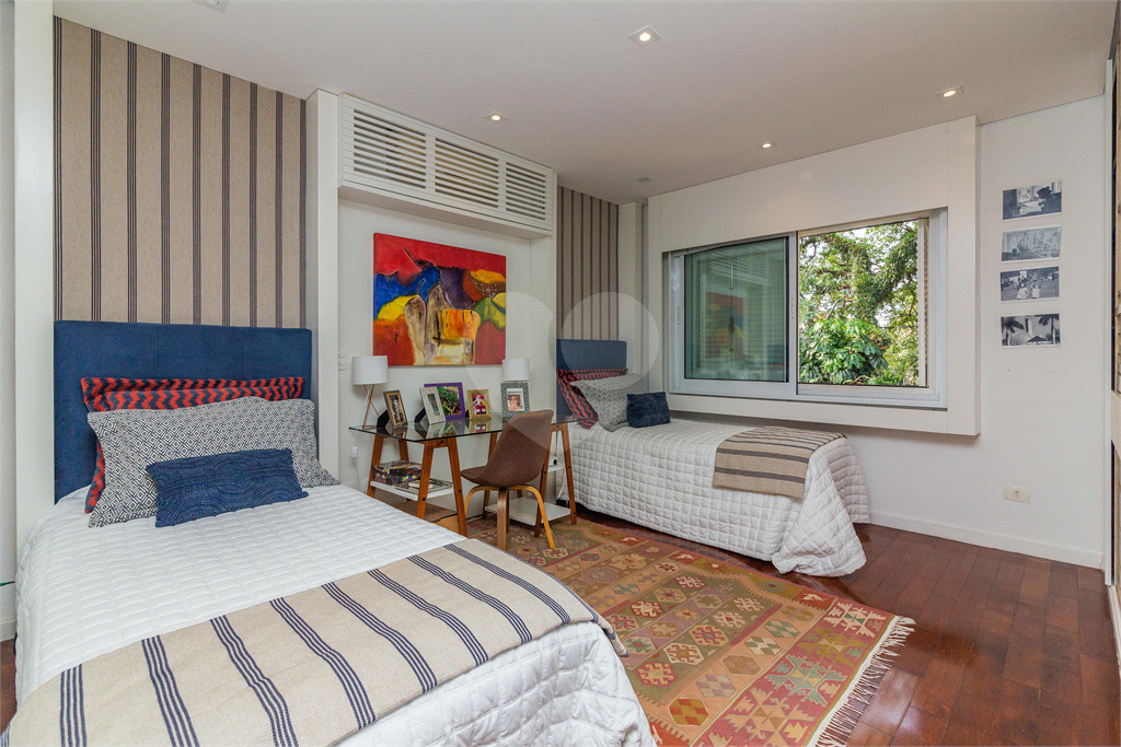 CASA Á VENDA COM 4 QUARTOS, PISCINA AQUECIDA, ESPAÇO GOURMET NO CITY BOAÇAVA.