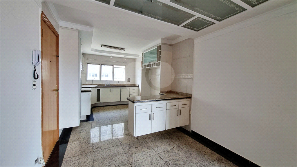 Apto à venda 164m² | 3 dorms (1 suíte) | Living 2 ambientes | 4 vagas + depósito na Água Fria, SP