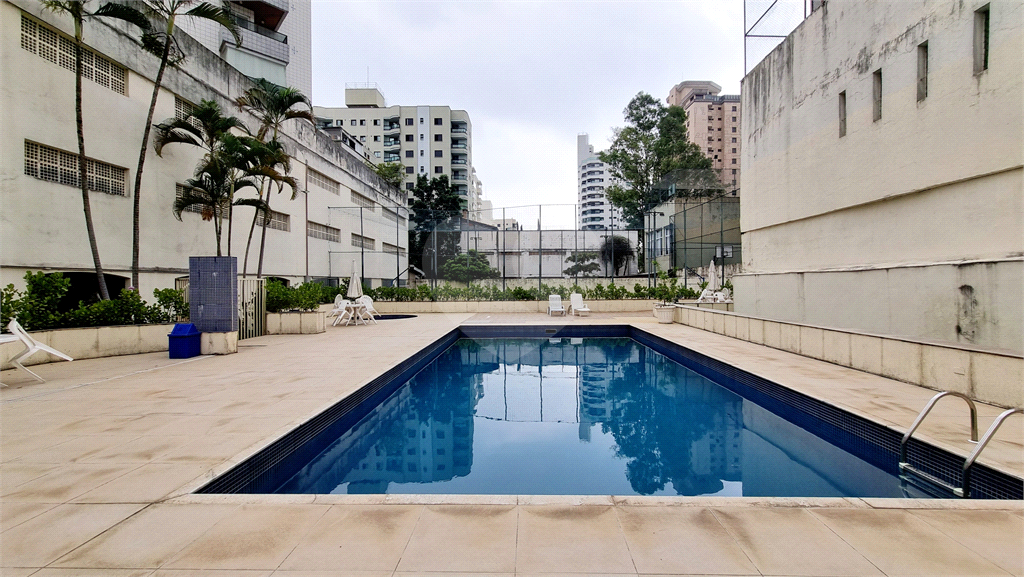 Apto à venda 164m² | 3 dorms (1 suíte) | Living 2 ambientes | 4 vagas + depósito na Água Fria, SP