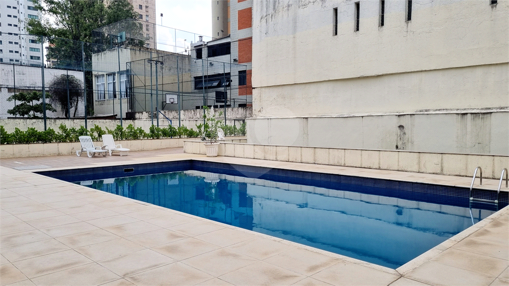 Apto à venda 164m² | 3 dorms (1 suíte) | Living 2 ambientes | 4 vagas + depósito na Água Fria, SP