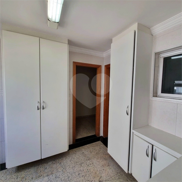 Apto à venda 164m² | 3 dorms (1 suíte) | Living 2 ambientes | 4 vagas + depósito na Água Fria, SP