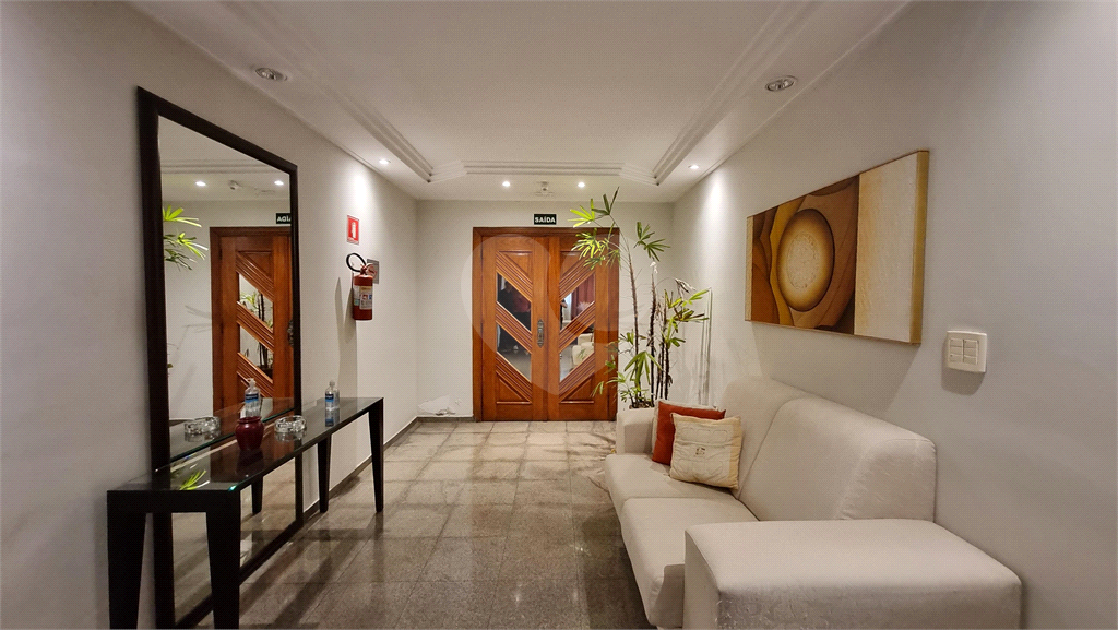 Apto à venda 164m² | 3 dorms (1 suíte) | Living 2 ambientes | 4 vagas + depósito na Água Fria, SP