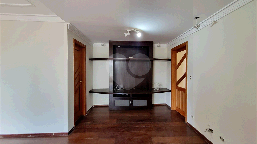 Apto à venda 164m² | 3 dorms (1 suíte) | Living 2 ambientes | 4 vagas + depósito na Água Fria, SP