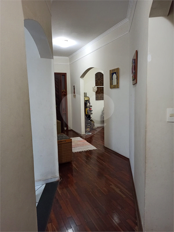 Casa à venda com 4 quartos, 310m² - Foto 11