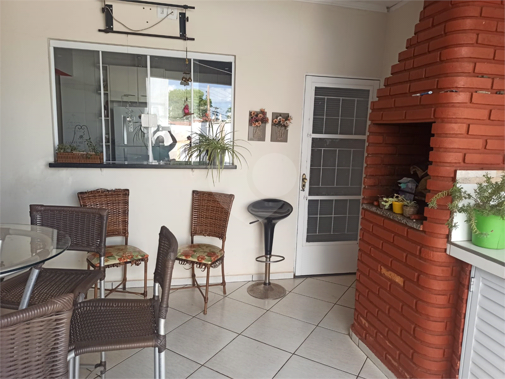 Casa à venda com 4 quartos, 310m² - Foto 19