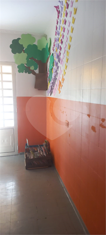 Imóvel comercial com renda