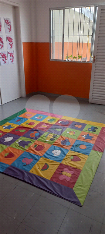 Imóvel comercial com renda