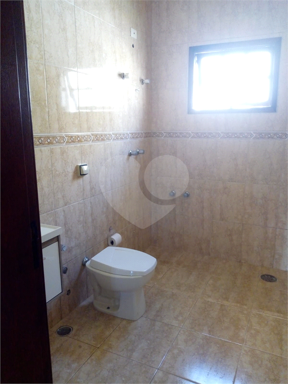 Casa de Condomínio para alugar com 3 quartos, 183m² - Foto 19