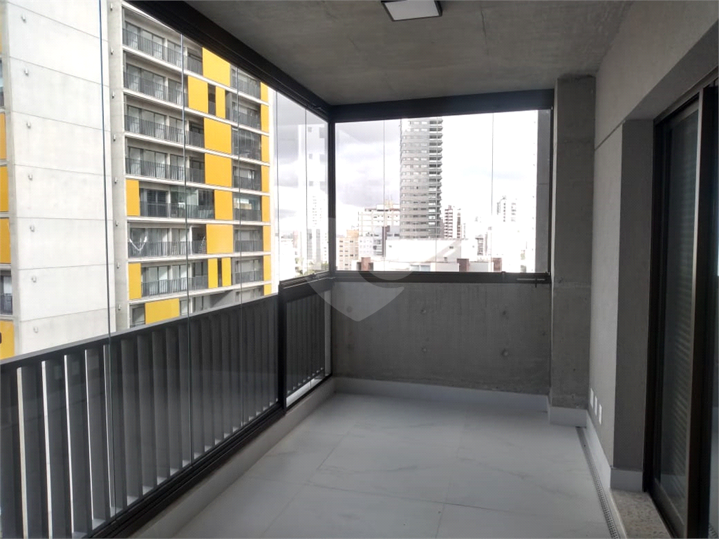 APARTAMENTO em VILA MADALENA