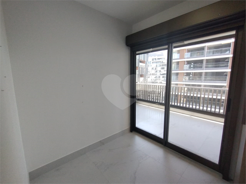 APARTAMENTO em VILA MADALENA