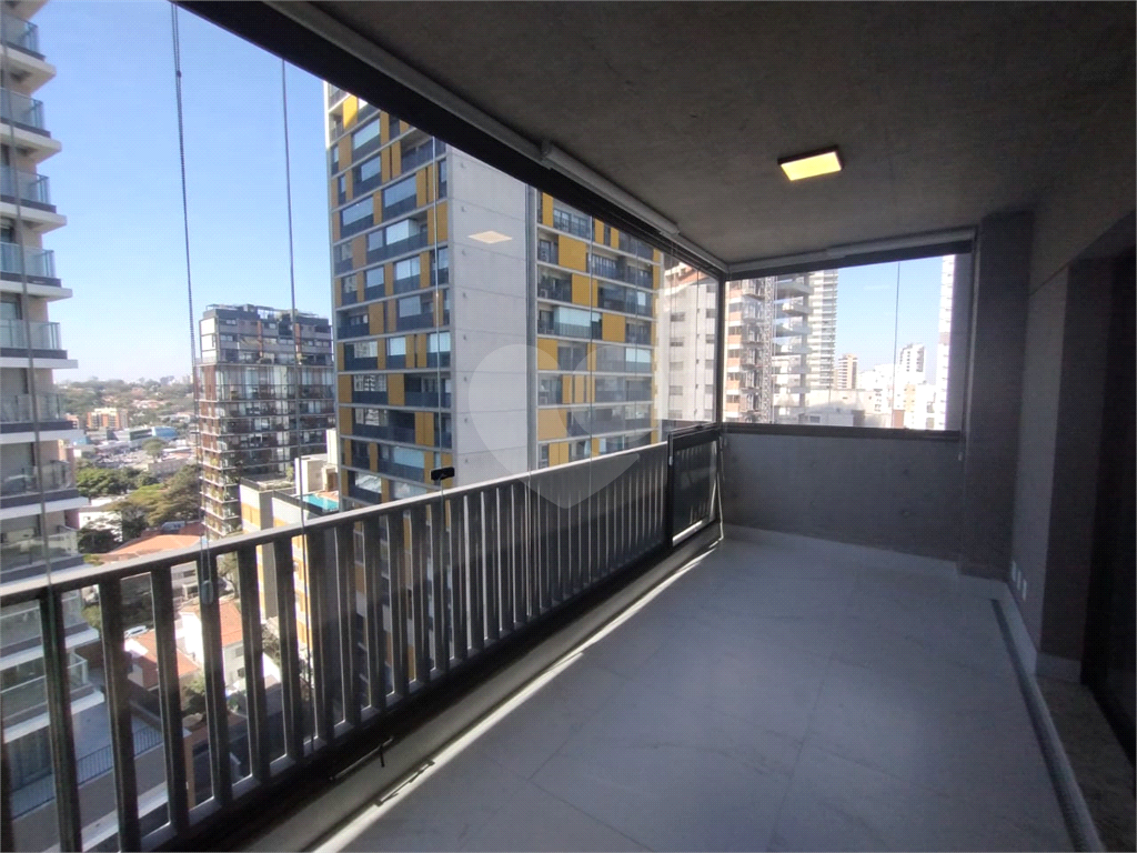 APARTAMENTO em VILA MADALENA