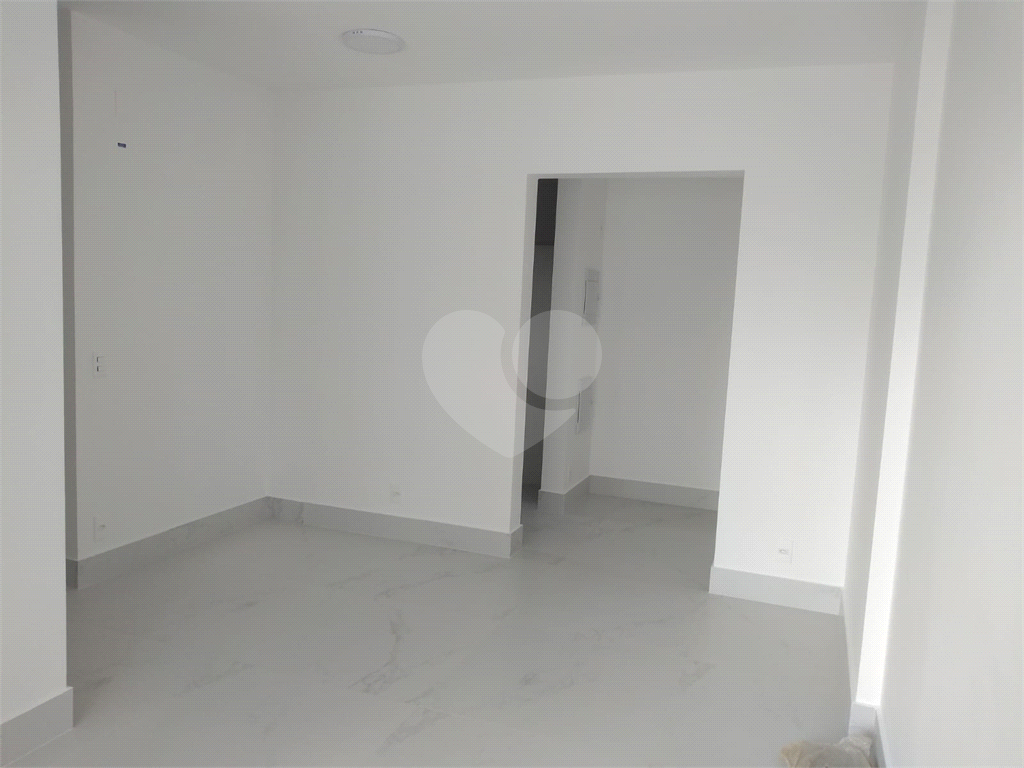 APARTAMENTO em VILA MADALENA