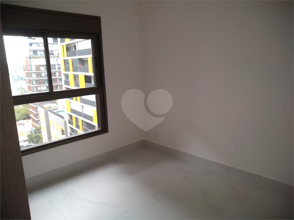 APARTAMENTO em VILA MADALENA