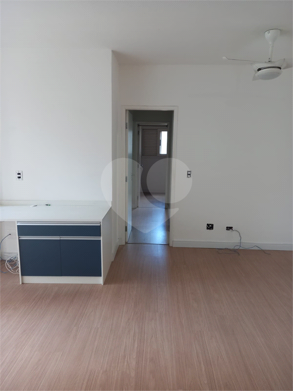 Apartamento no coração da Vila Olímpia, 76m², 3 dorms, 1 suíte, 3 banheiros, 1 vaga.