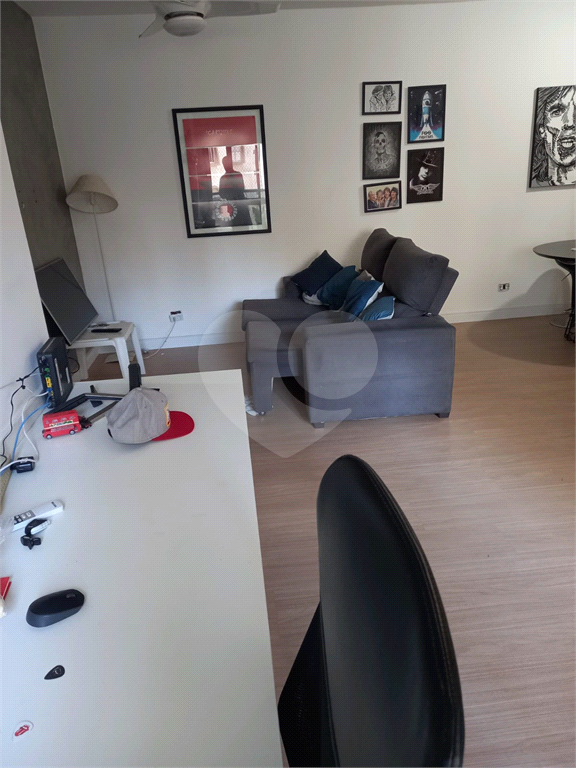Apartamento no coração da Vila Olímpia, 76m², 3 dorms, 1 suíte, 3 banheiros, 1 vaga.