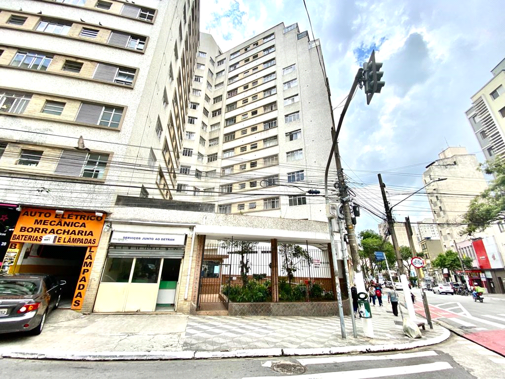 APARTAMENTO em SANTA CECÍLIA