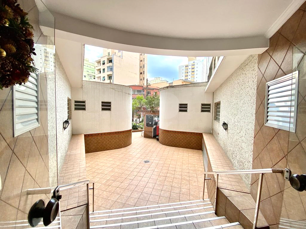 APARTAMENTO em SANTA CECÍLIA
