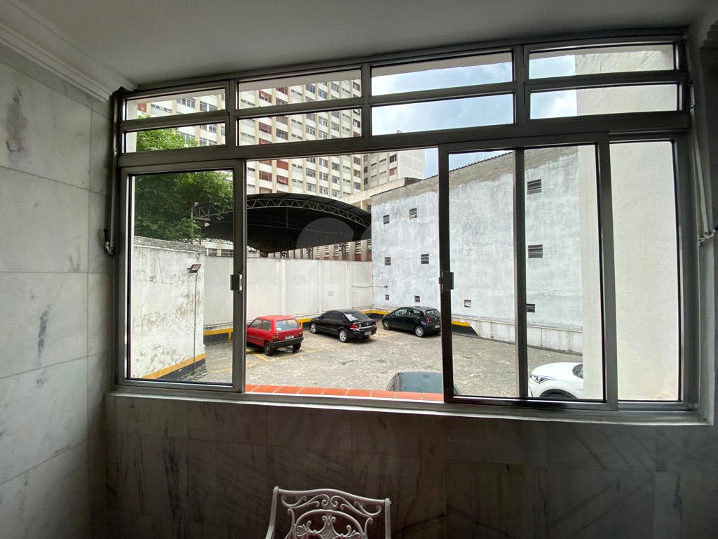 APARTAMENTO em SANTA CECÍLIA