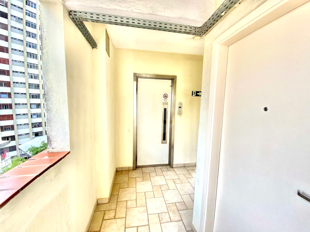 APARTAMENTO em SANTA CECÍLIA