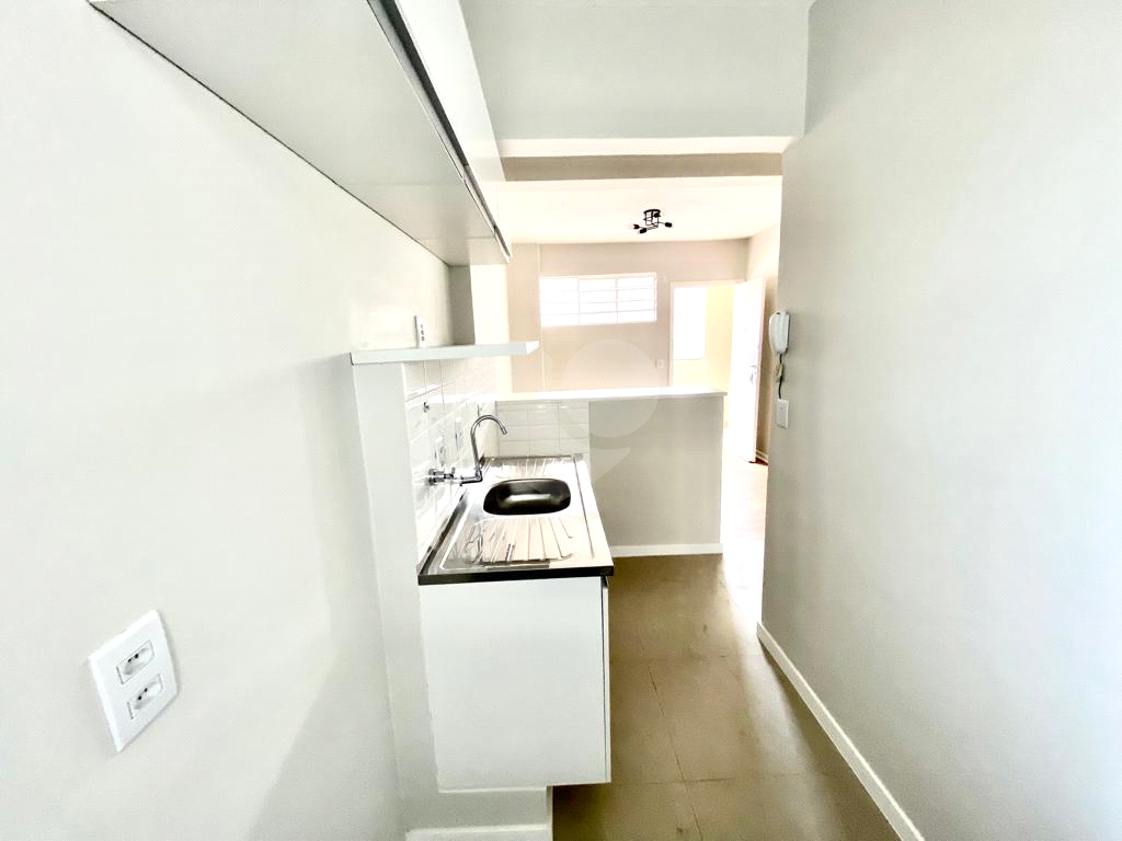 APARTAMENTO em SANTA CECÍLIA