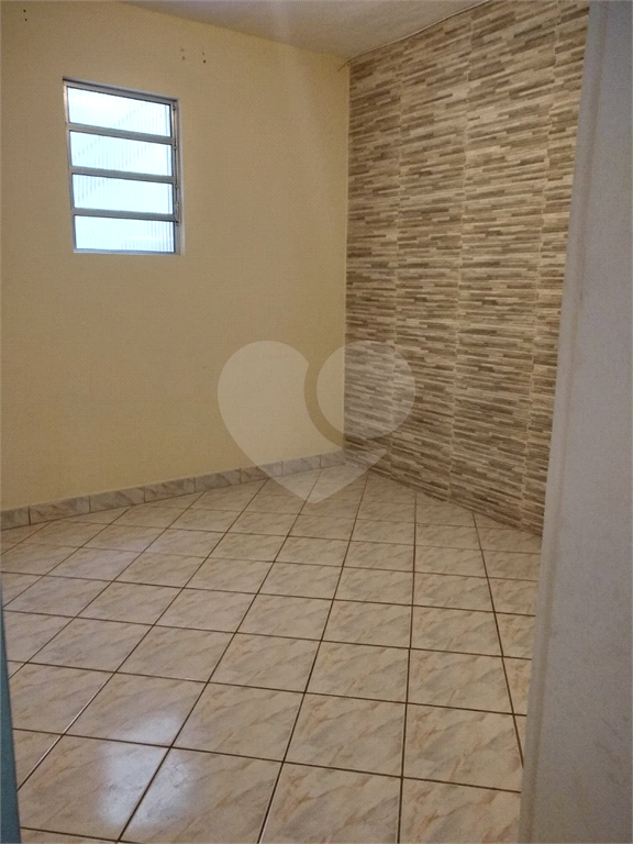 TERRENO COM 4 CASAS ALUGADAS