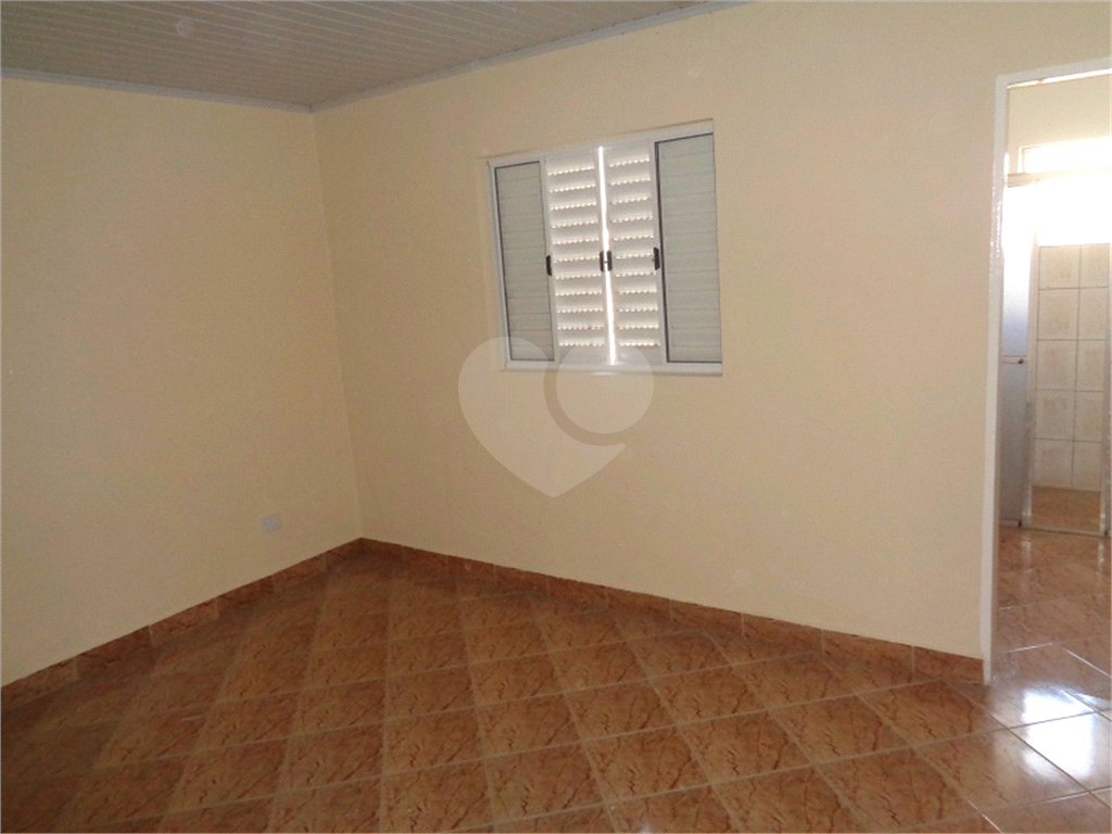 TERRENO COM 4 CASAS ALUGADAS