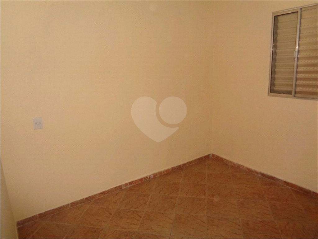 TERRENO COM 4 CASAS ALUGADAS